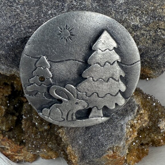 Pewter Rabbit w. Pine Tree Brooch Christmas 1.25" - Picture 5 of 5